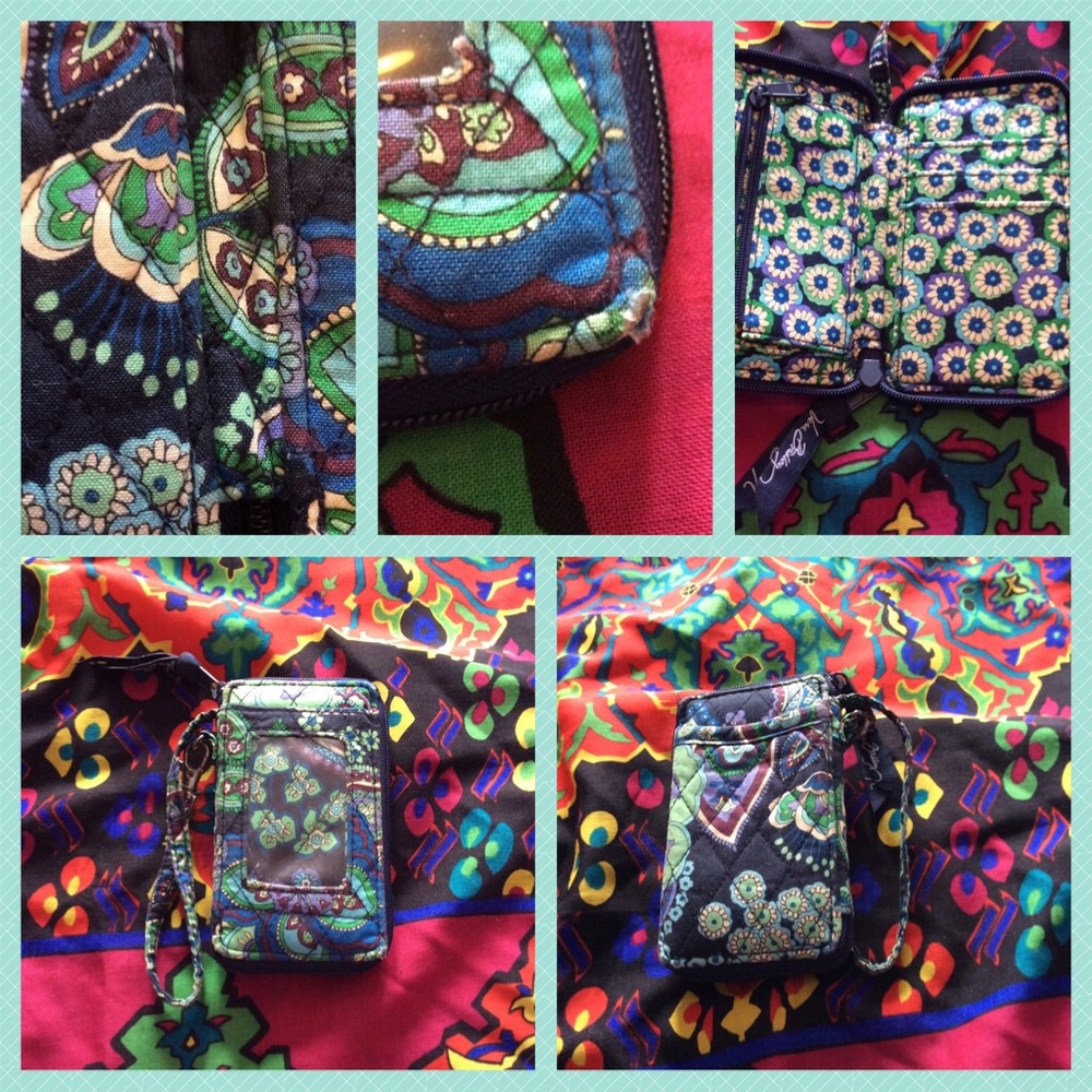 Vera Bradley wristlet Blue Rhapsody pattern